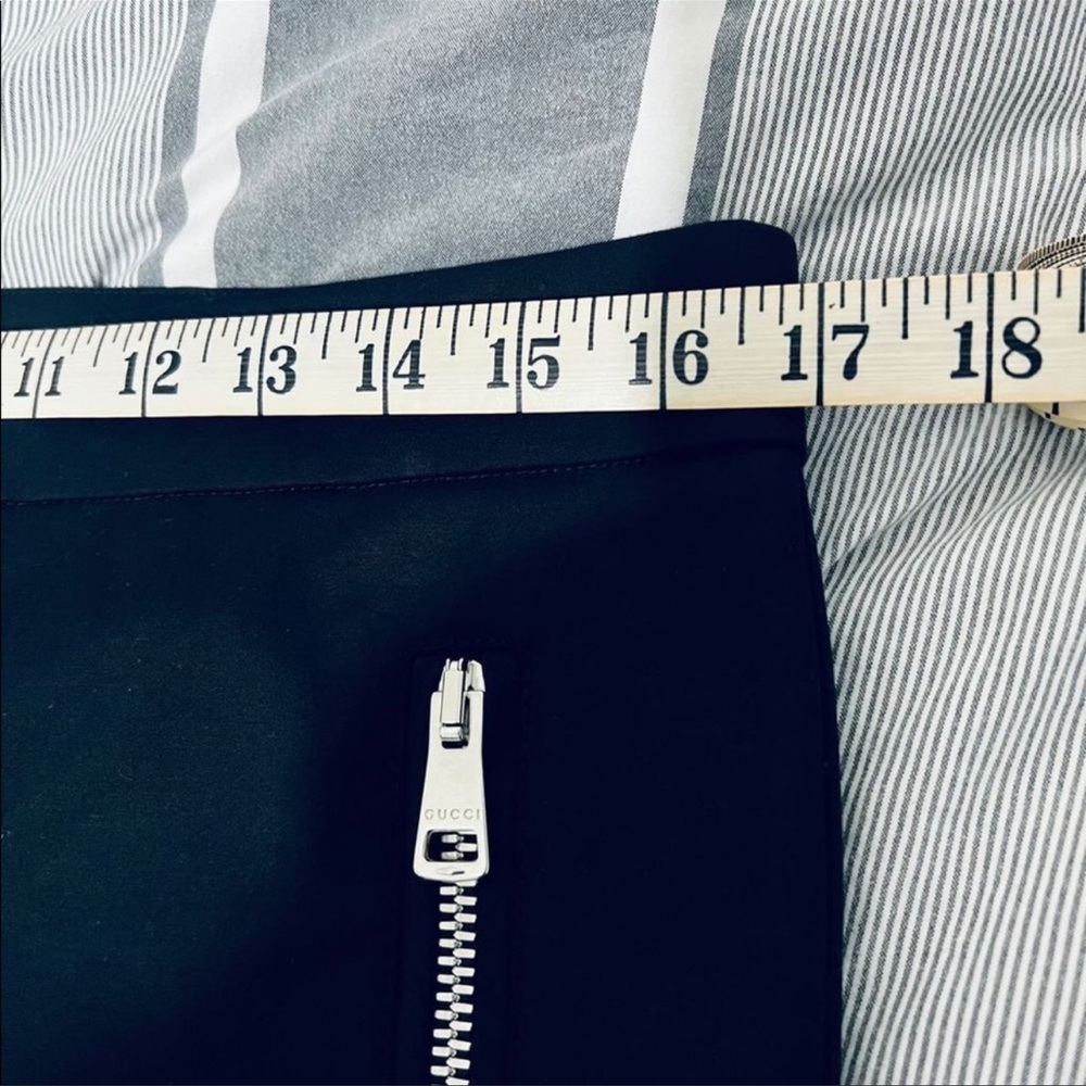 Gucci black woman pants. Size 8 NEW with tags.